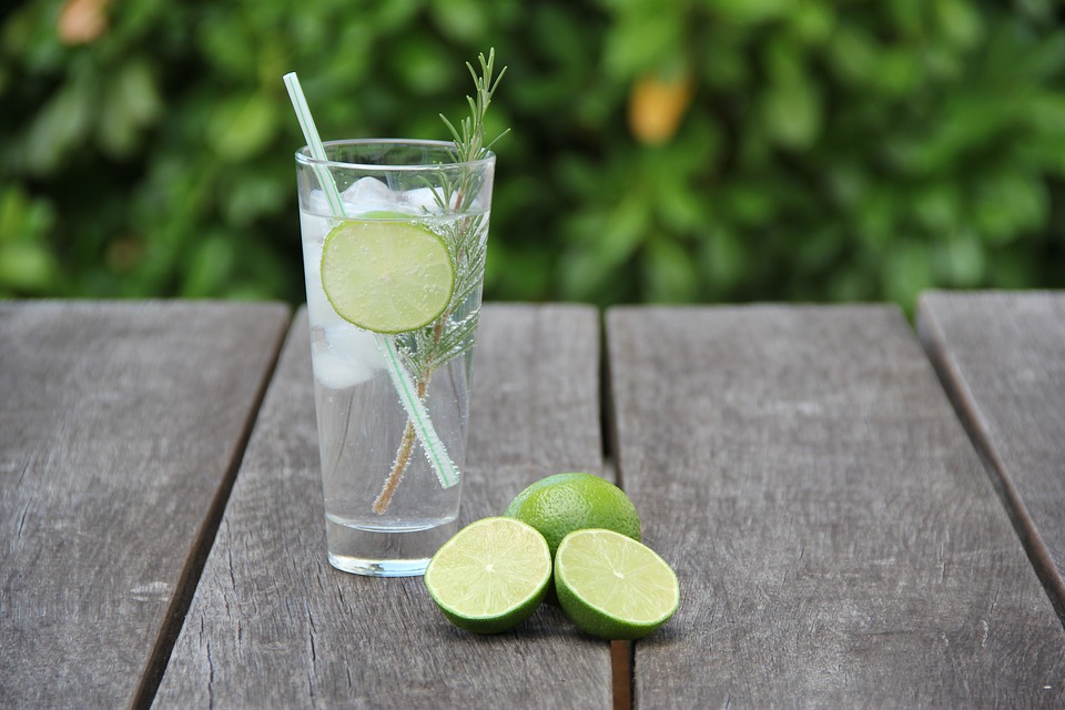 A gin cocktail