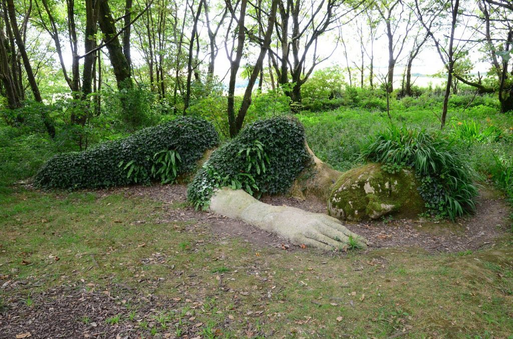 The sleeping woman sculpture at the Heligan gardens
